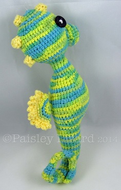 amigurumi sea horse