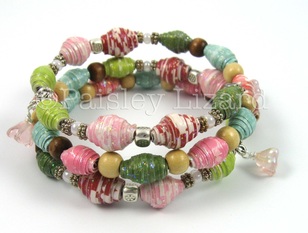 memory wire bracelet with paper beads