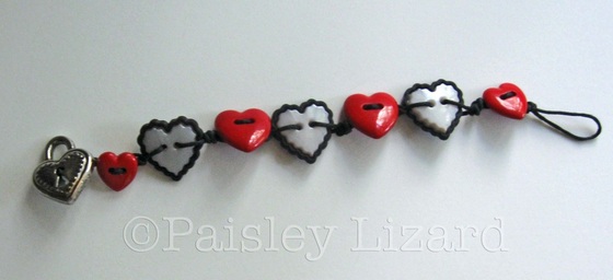 Picture of heart buttons bracelet