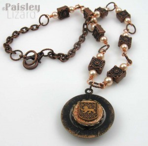 Necklace with Joyful Muse spinner focal